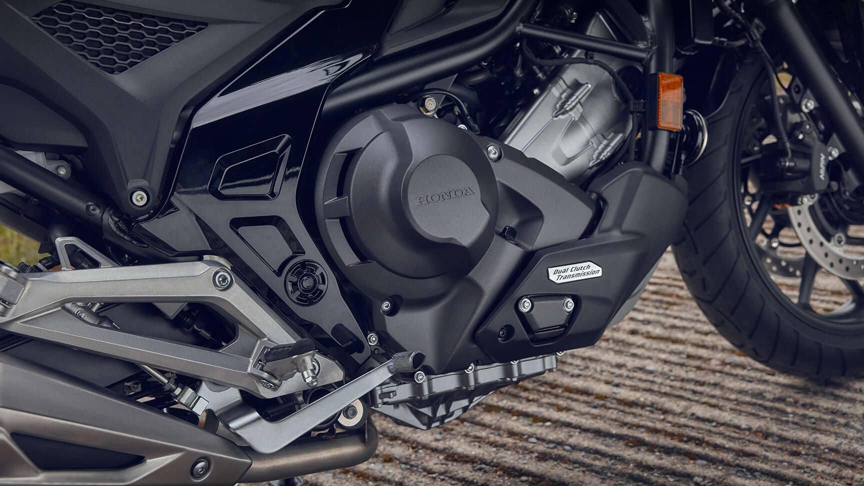 Nagy hatékonyságú 745 köbcentiméteres motor